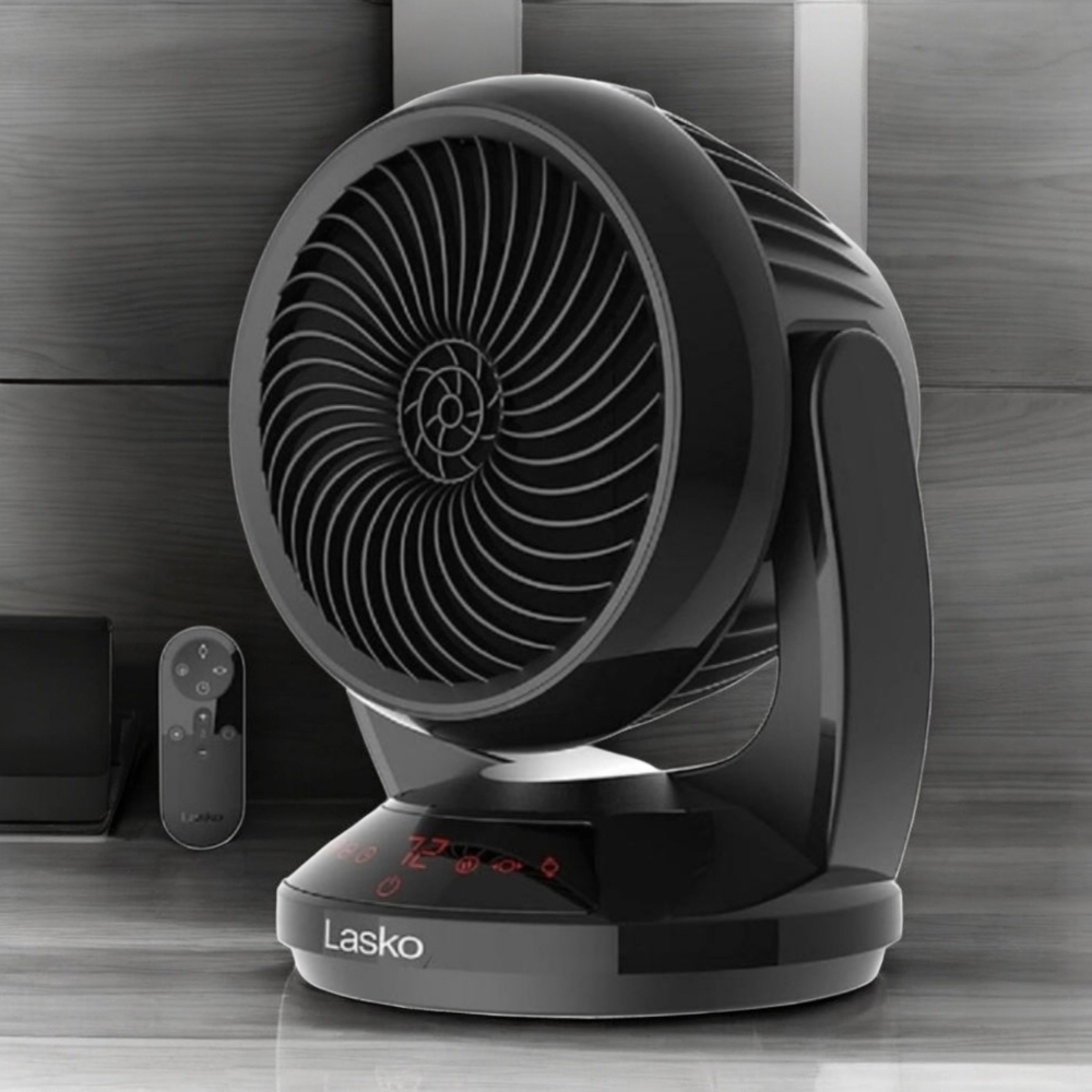 Lasko Whirlwind Heat Oscillation Ceramic Space Heater With Remote - Picture 1 of 4